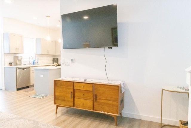 12500 Lamppost Ln Unit 16, Austin, TX 78727 - photo 6