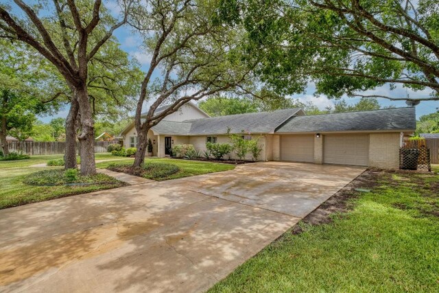 506 Nixon St, Lockhart, TX 78644 - photo 3