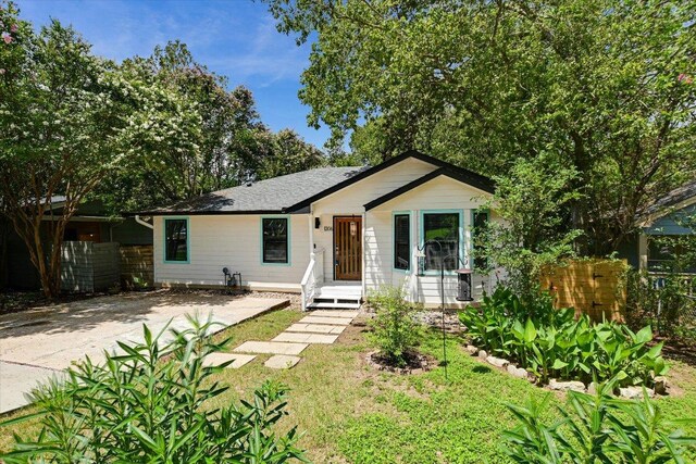 1206 Eleanor St, Austin, TX 78721 - photo 1