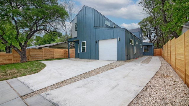 6111 Carnation Ter Unit 2, Austin, TX 78741 - photo 1