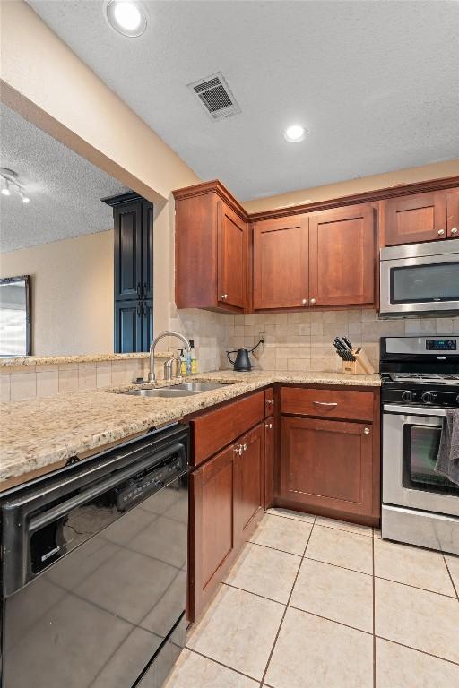 12325 Los Indios Trl Unit 14, Austin, TX 78729 - photo 10
