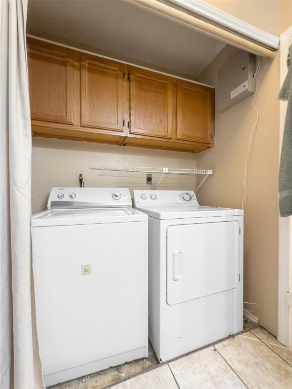 12325 Los Indios Trl Unit 14, Austin, TX 78729 - photo 17