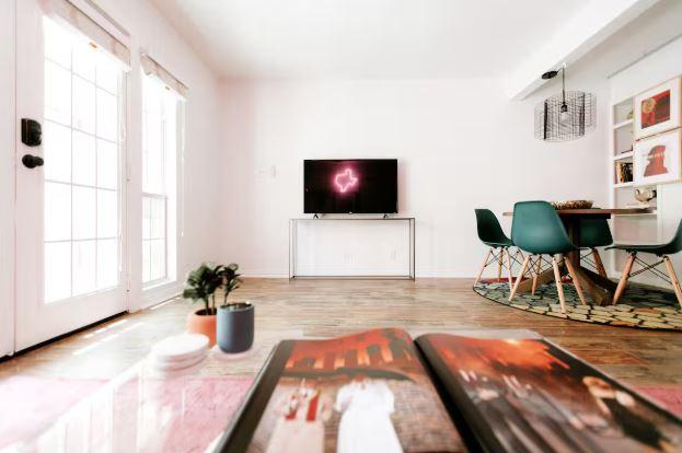 1510 6th St W Unit 110, Austin, TX 78703 - photo 6
