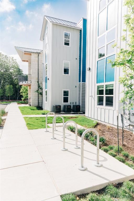 7051 Meadow Lake Blvd Unit 9303, Austin, TX 78744 - photo 4