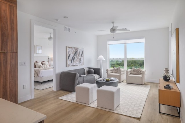1701 Simond Ave Unit 538, Austin, TX 78723 - photo 5