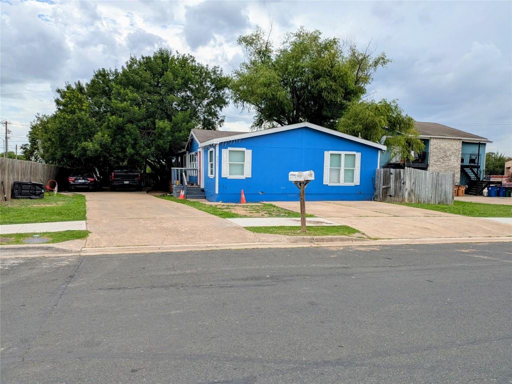 8203 Riverstone Dr, Austin, TX 78724 - photo 2