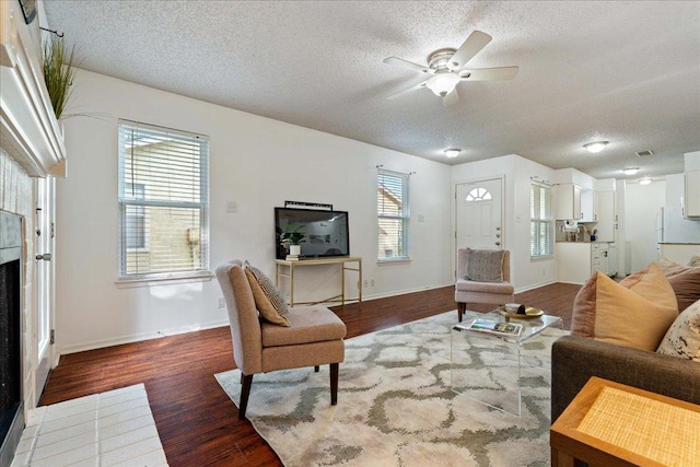 4902 Duval Rd Unit N2, Austin, TX 78727 - photo 3