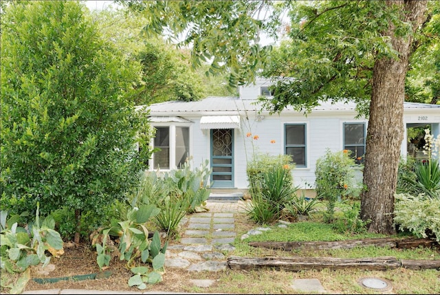 2102 E 17th St, Austin, TX 78702 - photo 3