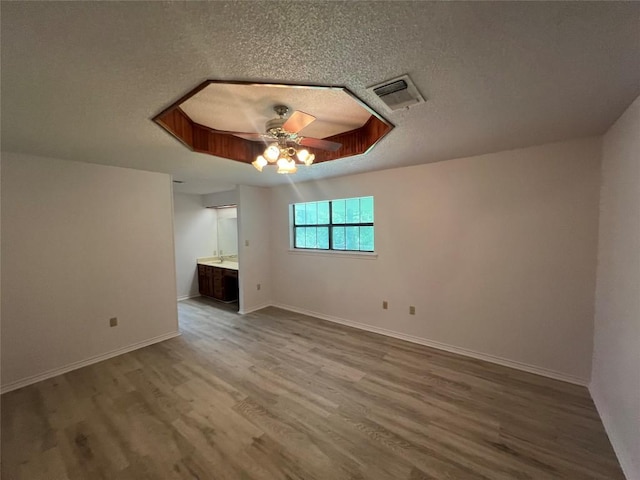 146 Forest Dr, Seguin, TX 78155 - photo 8