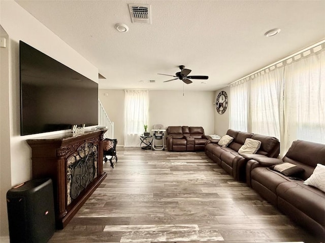 6805 Horseshoe Pond Dr, Del Valle, TX 78617 - photo 6