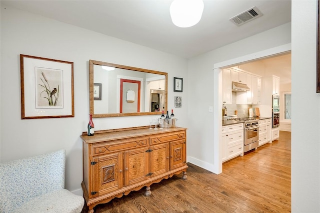 8722 Silverhill Ln, Austin, TX 78759 - photo 12