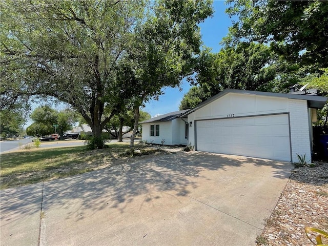 1737 Cricket Hollow Dr, Austin, TX 78758 - photo 2