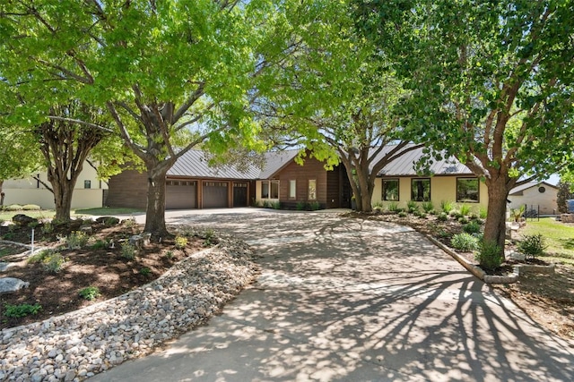 211 Lighthouse Dr, Horseshoe Bay, TX 78657 - photo 1