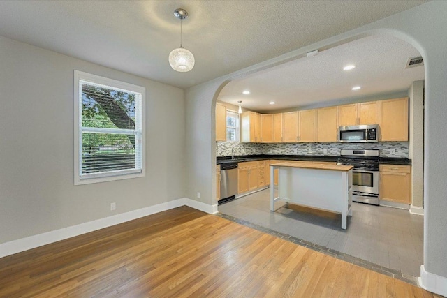 907 Chicon St, Austin, TX 78702 - photo 6