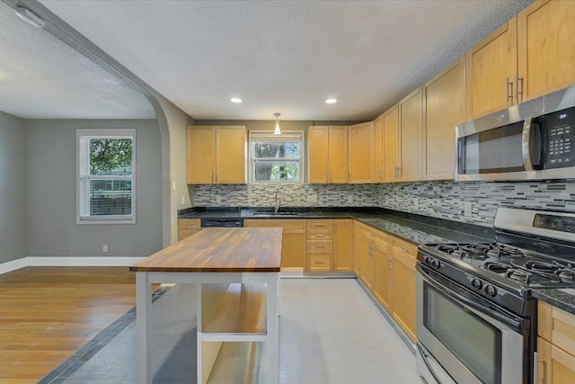 907 Chicon St, Austin, TX 78702 - photo 10