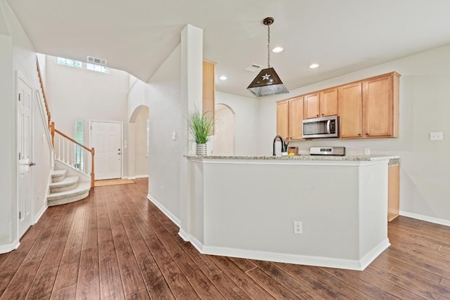 1115 Henderson Dr, Leander, TX 78641 - photo 7