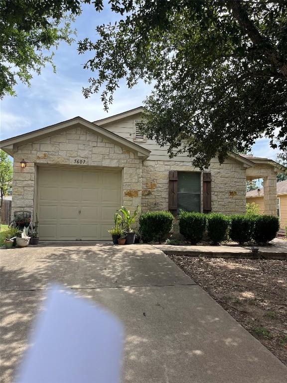 5607 Apple Orchard Ln, Austin, TX 78744 - photo 1