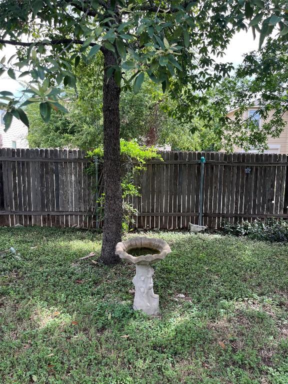 5607 Apple Orchard Ln, Austin, TX 78744 - photo 3