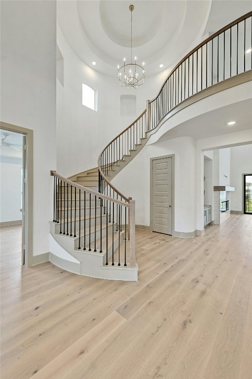909 Bristol Creek Bnd, Lakeway, TX 78738 - photo 2