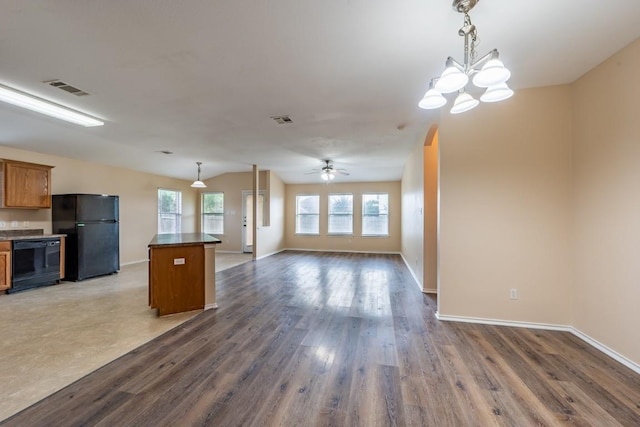 218 Mossy Rock Dr, Hutto, TX 78634 - photo 2