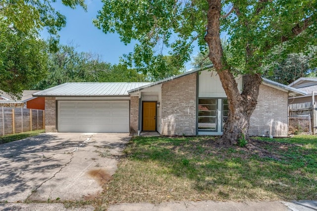 5414 Palo Blanco Ln, Austin, TX 78744 - photo 1