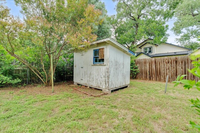 1206 Ruth Ave, Austin, TX 78757 - photo 21