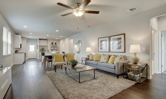 610 Emory Crossing Blvd, Hutto, TX 78634 - photo 10