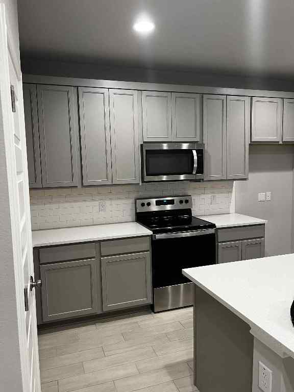109 Drifter Ln, Jarrell, TX 76537 - photo 2