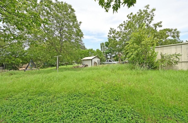 8724 Leisure Dr, Austin, TX 78754 - photo 23