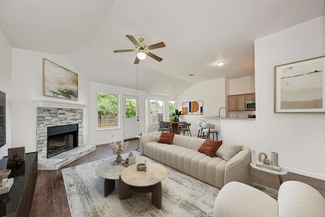 613 Los Robles Rd, Leander, TX 78641 - photo 1
