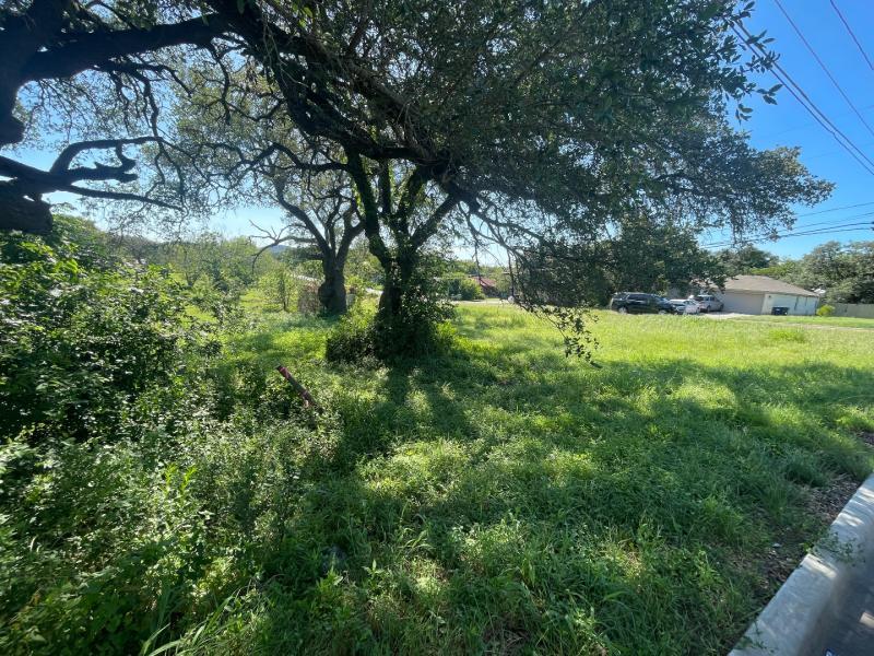 700 S Rhomberg St, Burnet, TX 78611 - photo 1