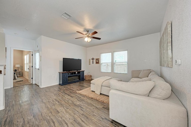 5040 Irvine Ln, Del Valle, TX 78617 - photo 6