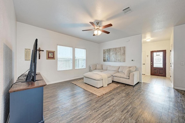 5040 Irvine Ln, Del Valle, TX 78617 - photo 7