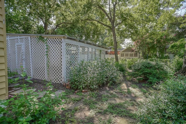602 Mills St, Smithville, TX 78957 - photo 26