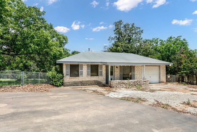 144 Maple St, Fredericksburg, TX 78624 - photo 13