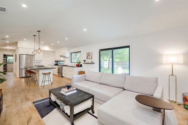2111 Teakwood Dr, Austin, TX 78757 - photo 16
