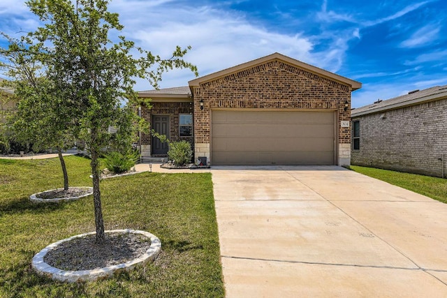304 Stone Water Ln, Jarrell, TX 76537 - photo 1