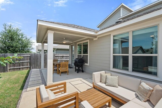 8305 Cottage Rose Dr, Austin, TX 78744 - photo 31