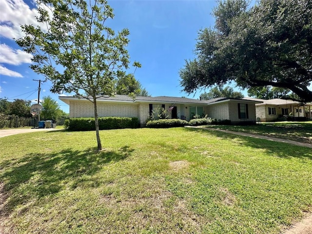 120 Hilltop Dr, Elgin, TX 78621 - photo 3