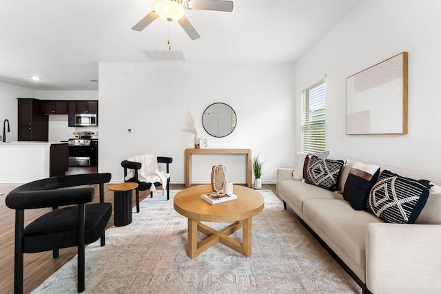 7105 Tonka Ln, Austin, TX 78744 - photo 3