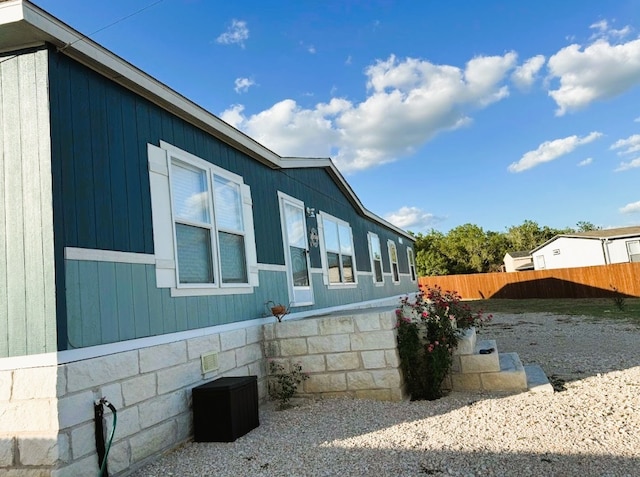 114 Pineapple Sage Cv, Dale, TX 78616 - photo 4