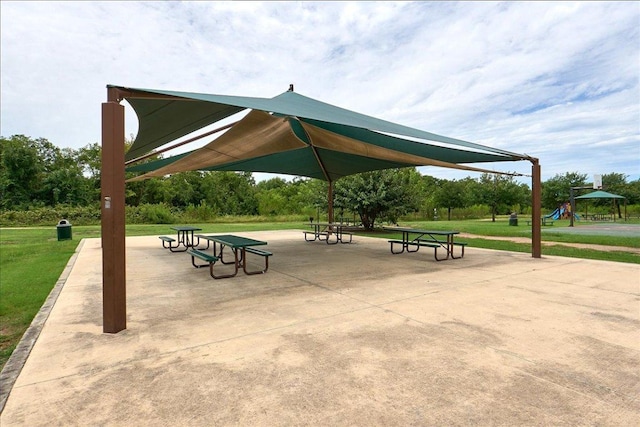 308 Flinn St, Hutto, TX 78634 - photo 30