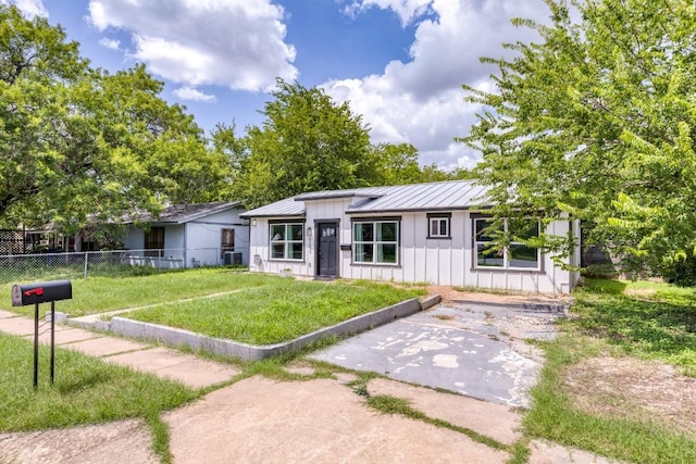 6202 Carnation Ter, Austin, TX 78741 - photo 4
