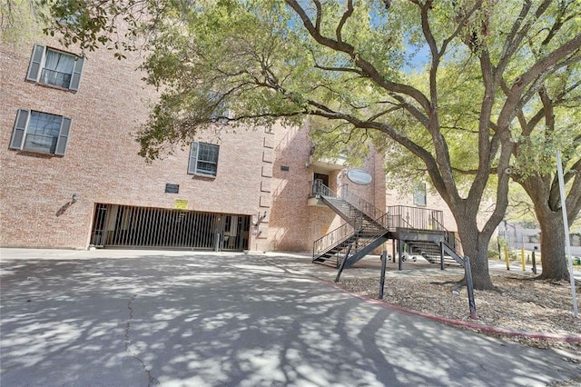 2401 NW Leon St Unit 110, Austin, TX 78705 - photo 3