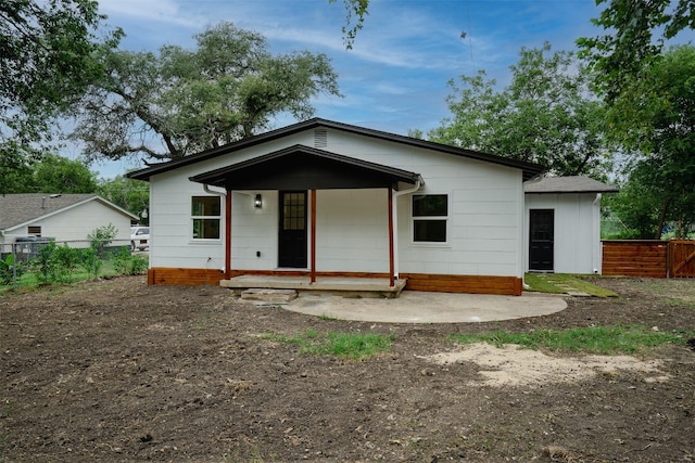 806 Edmond St, Taylor, TX 76574 - photo 25