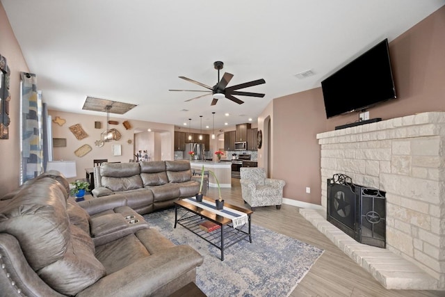 203 Teller Dr, Lockhart, TX 78644 - photo 13