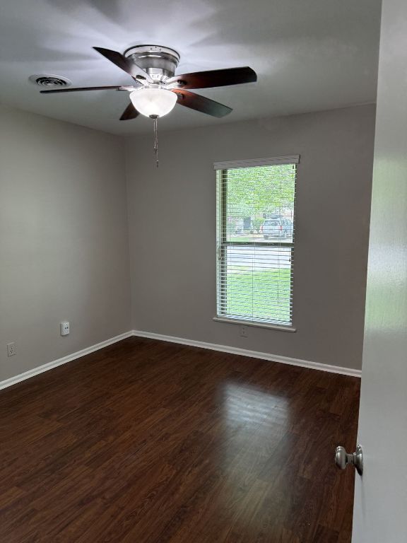 8211 Rockwood Ln, Austin, TX 78757 - photo 5