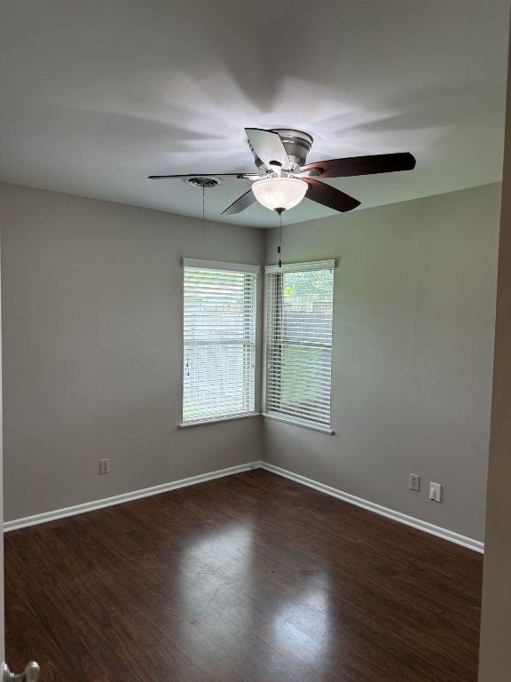 8211 Rockwood Ln, Austin, TX 78757 - photo 6