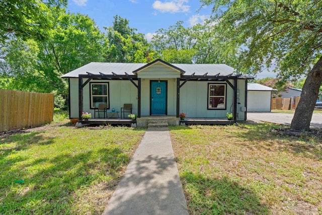 1013 N Colorado St, Lockhart, TX 78644 - photo 1
