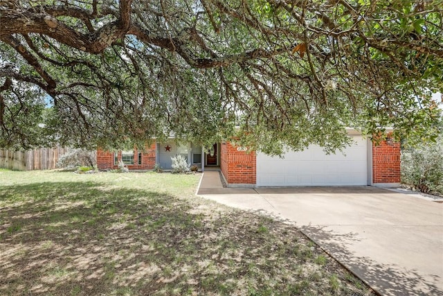 21715 Ticonderoga Ave, Lago Vista, TX 78645 - photo 3